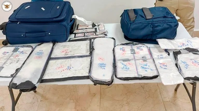 Aseguran 1500 sobres con mariguana en el Aeropuerto de Cancún; había llegado de Miami