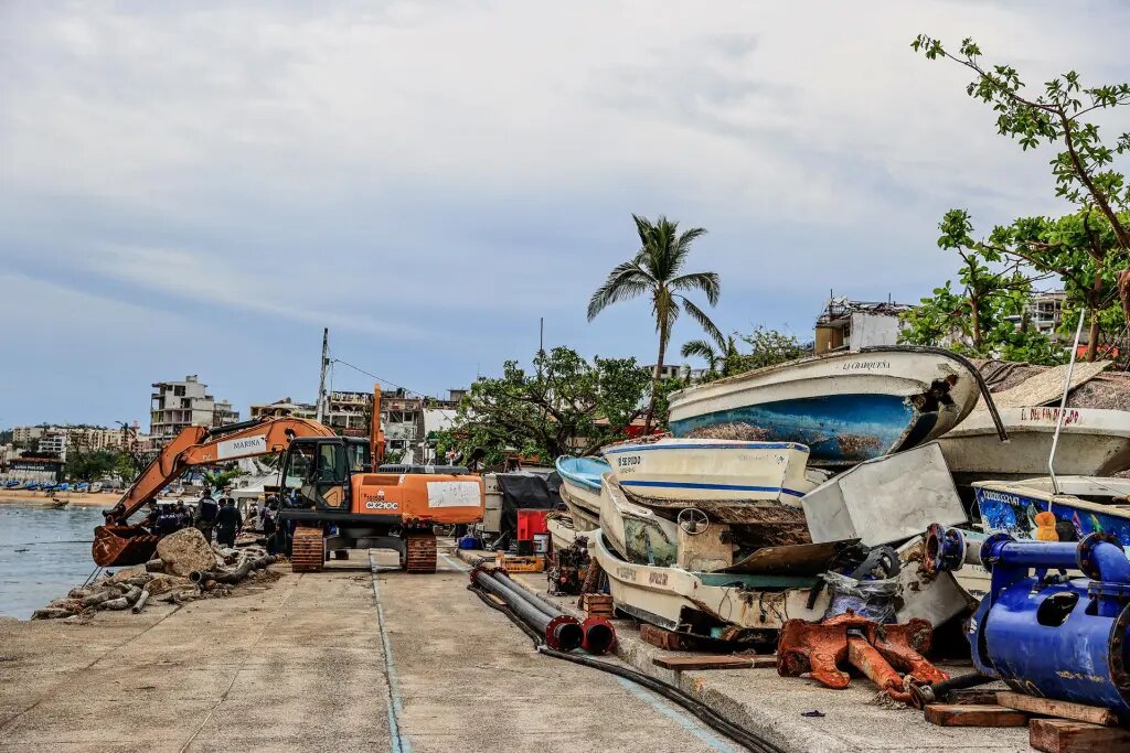 Acapulco permanece devastado un mes después del huracán Otis pese a esfuerzos