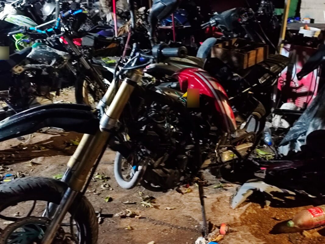 Asegura Fiscalía seis motocicletas en cateo a un inmueble del municipio de Solidaridad